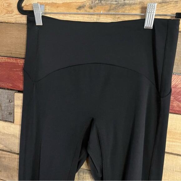 Zyia Black Active Leggings Size 6-8 - Picture 4 of 12